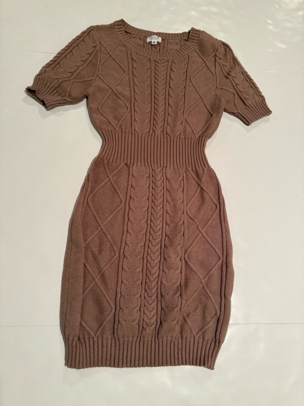 Cable-Knit Short Sleeve Dress in Brown